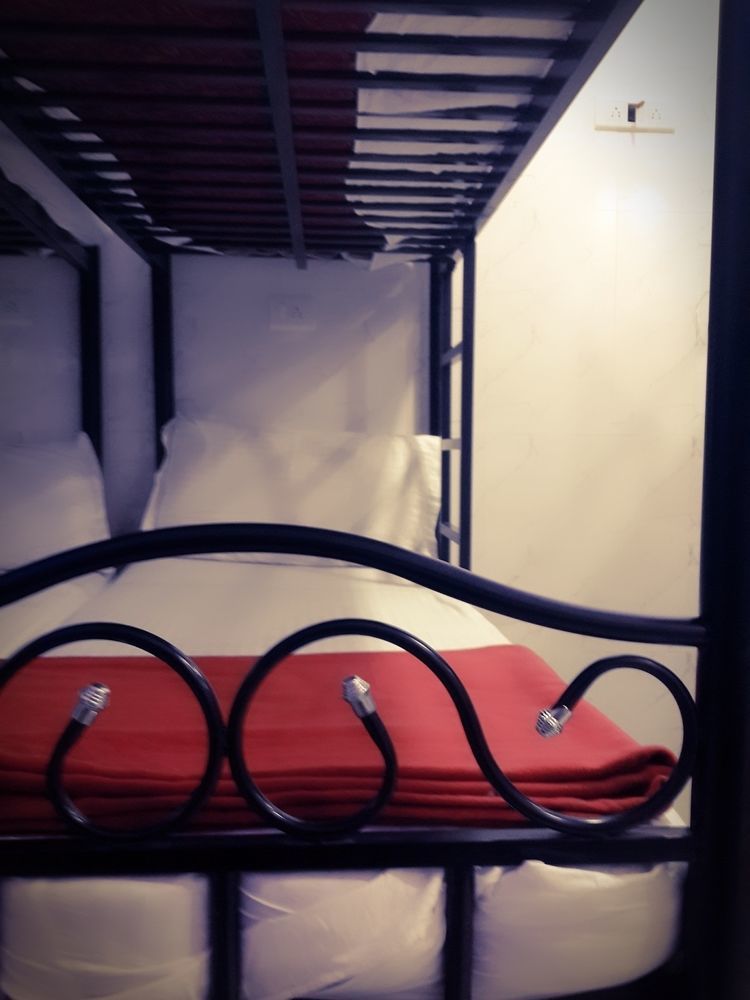 Star Dormitory Мумбаи Экстерьер фото